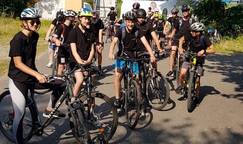 Sport, Spiel und Spaß in den Freizeitcamps im La Ola Landau